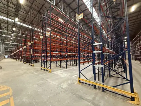 Depósito en Alquiler con racks -15.500m2 - Garin