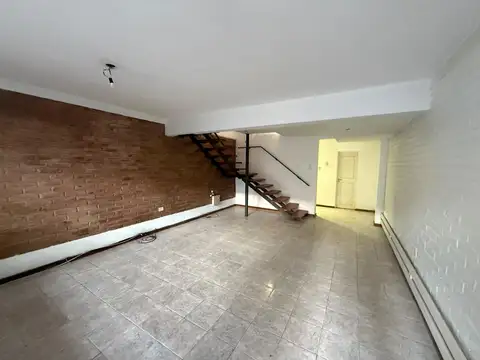 Depto Tipo Casa en Alquiler de 2 dormitorios