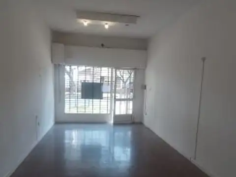 Local en Alquiler en Funes, $ 660.000
