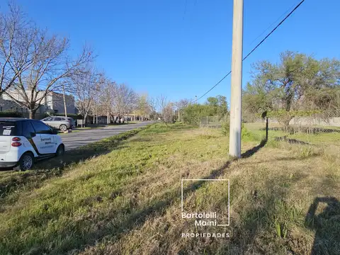 Sierra y av. Santa Coloma