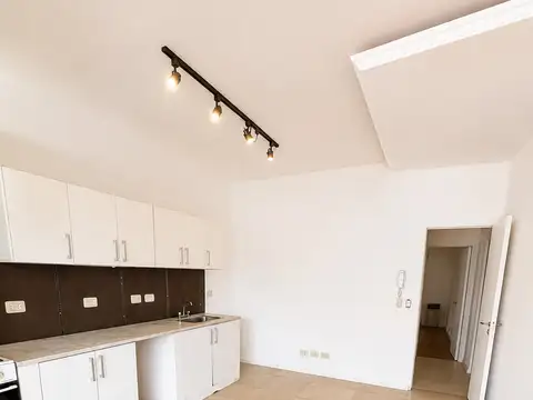Lavoisier 3100, Piso Lav