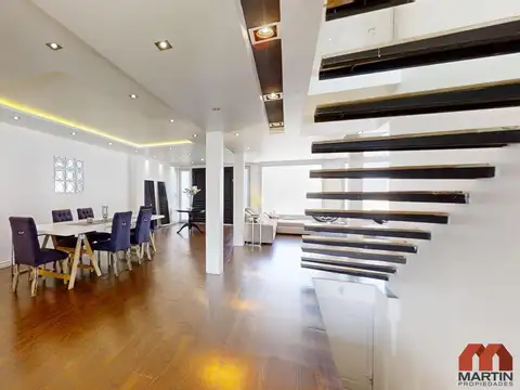 Casa 6 ambientes con 4 baños