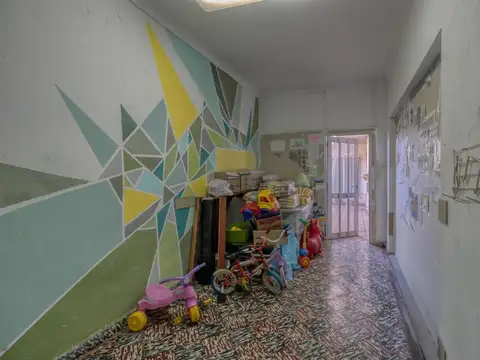 Casa 5 ambientes con 2 baños