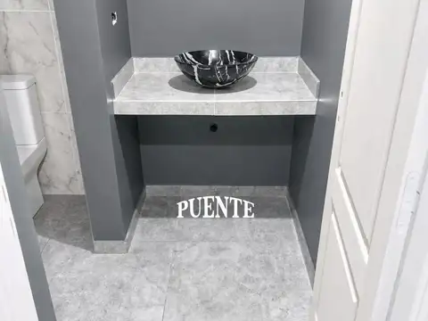 Casa 4 ambientes con 2 baños