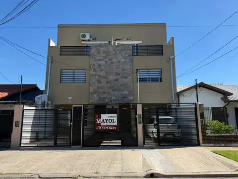 DUPLEX 3 AMBIENTES EN CARAPACHAY