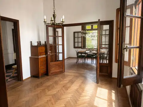 Av Segurola 3600