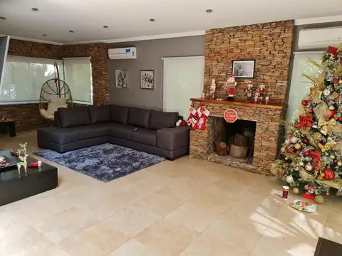 Casa en Venta en La Peregrina, USD 270.000