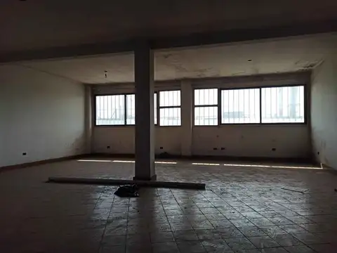 Oficina en Alquiler en Don Torcuato, USD 2.500