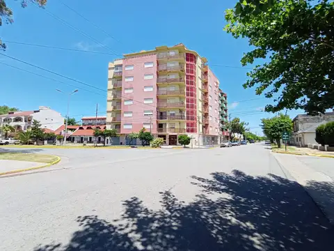 AVENIDA II 200, Piso 1