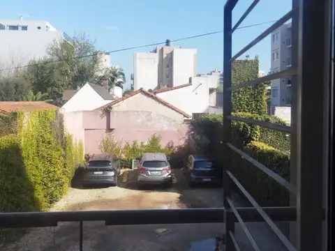 Departamento en Alquiler con 1 cocheras