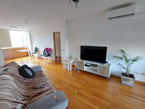 Sarmiento 1900, Piso 6