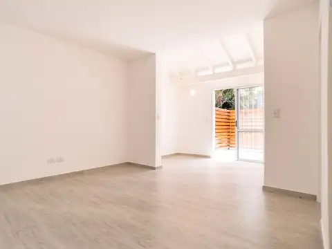 Venta PH 2 Ambientes a Estrenar en Bernal