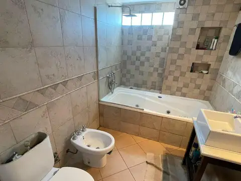 Casa en Venta en Morón, USD 225.000