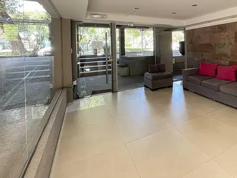 Los Incas 2500, Piso 1