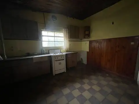 Casa 4 ambientes con 1 baño