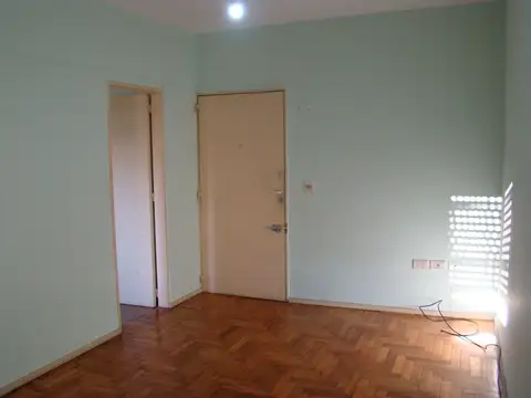 Departamento en Alquiler en Flores, $ 630.000