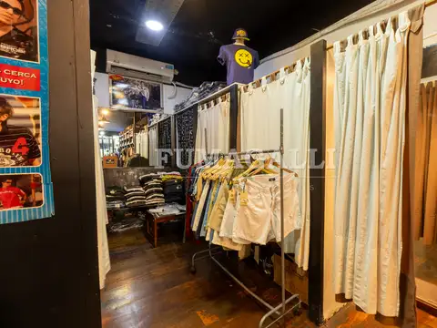 AV. BARTOLOME MITRE 2200