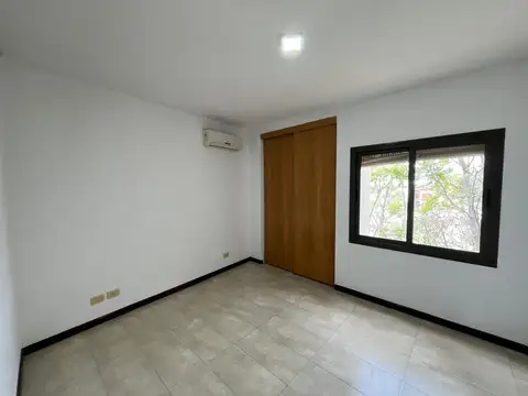 Departamento en Alquiler en Godoy Cruz, $ 470.000