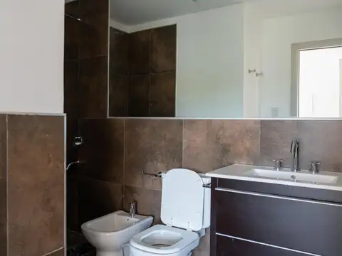 Departamento en Alquiler con 2 cocheras