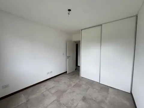 Departamento en Alquiler con 2 cocheras