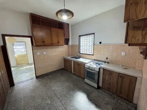 Depto Tipo Casa en Alquiler 40 años