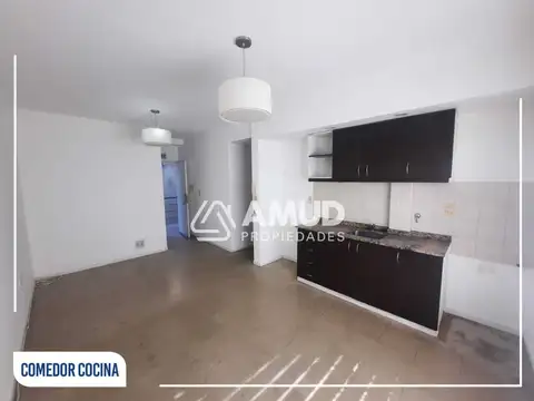 Departamento en Alquiler en Villa Centenario, $ 550.000