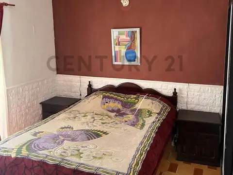 Carlos Maria de Alvear 600, Piso 0