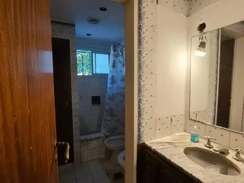 Casa 3 ambientes con 2 baños
