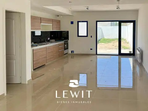 Depto Tipo Casa en Venta de 3 ambientes