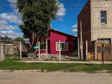 CASA 3 AMB A TERMINAR 2 PLANTAS LA MOVEDIZA TANDIL