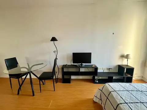 Departamento en Alquiler Temporal en Colegiales, USD 650