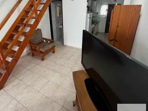 Oficina 21 ambientes con 7 baños