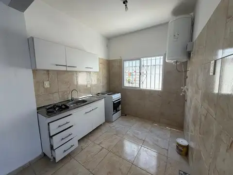 Depto Tipo Casa 2 ambientes con 1 baño