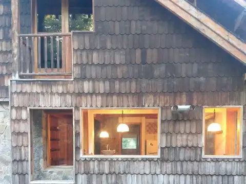 Casa 6 ambientes con 3 baños