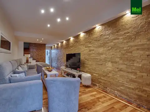 Depto Tipo Casa 4 ambientes con 3 baños