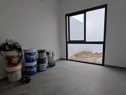 SE VENDE Duplex a Estrenar en Rincones de Manantiales