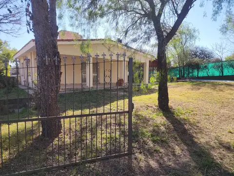 Casa 2 ambientes con 1 baño