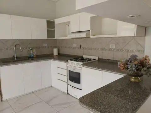Casa en Alquiler en Las Condes, $ 1.700.000