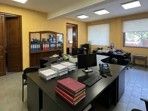 VENTA OFICINA + DEPTOS EN PLANTA ALTA, ZÁRATE