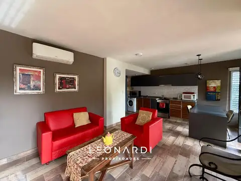 Casa 2 ambientes con 1 baño