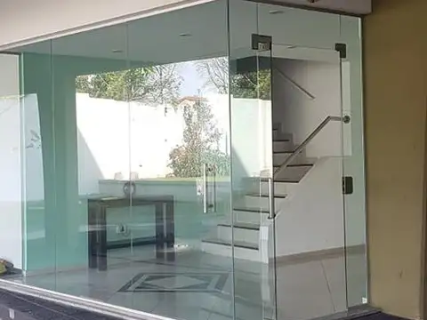 Gobernador Ugarte al 3100