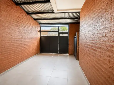 Casa en Venta con 1 cochera