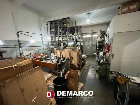 Galpon en Venta en Barrio Naón, USD 470.000