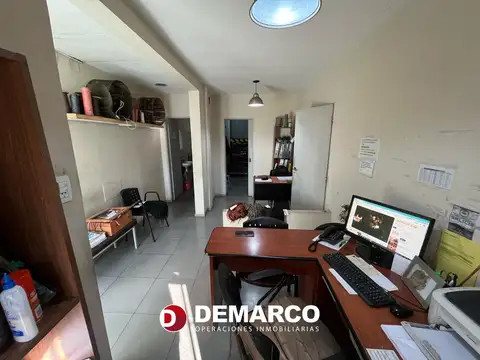 Galpon en Venta en Barrio Naón, USD 470.000