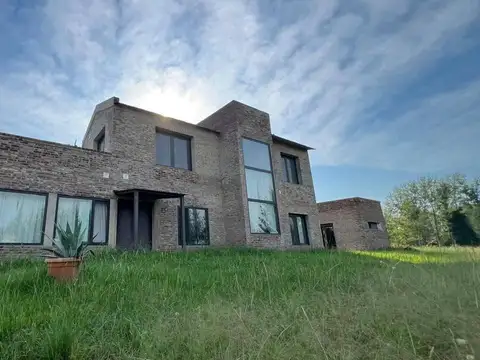 Quinta en Venta en Mercedes, USD 270.000