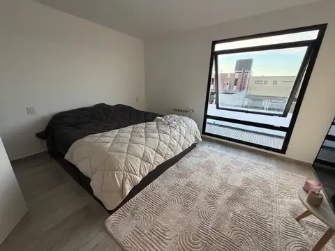 Depto Tipo Casa en Alquiler de 4 ambientes