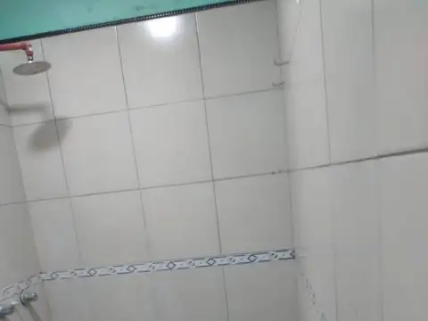Casa en Alquiler con 1 cochera