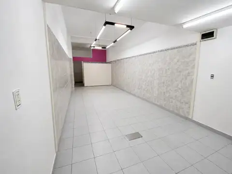 Local en Alquiler en Villa Bosch, $ 900.000