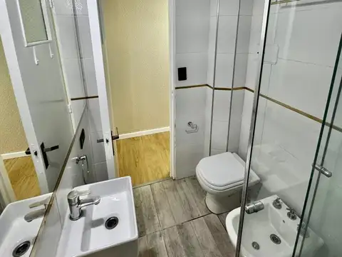 1 AMBIENTES CONRAFRENTE CON BALCON VISTA