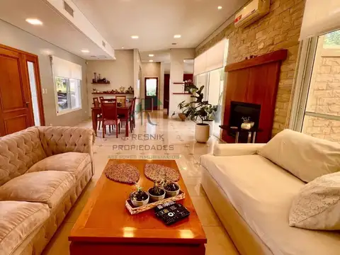 Casa en Venta de 3 dormitorios